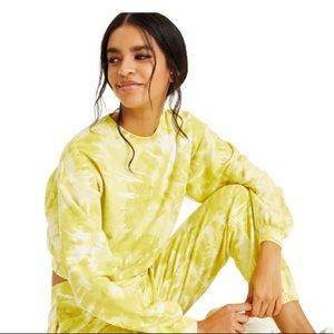 CULPOS X INC Womens Yellow Cropped Crewneck Tie Dye Sweatshirt Size L NWT